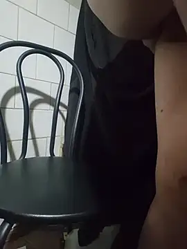 Dennisfwd Show in webcam