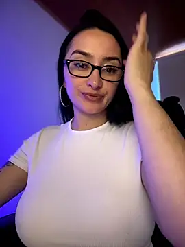 preetypeach's Live XXX Chat