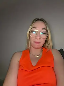 Giuliana_baby Chat XXX in diretta