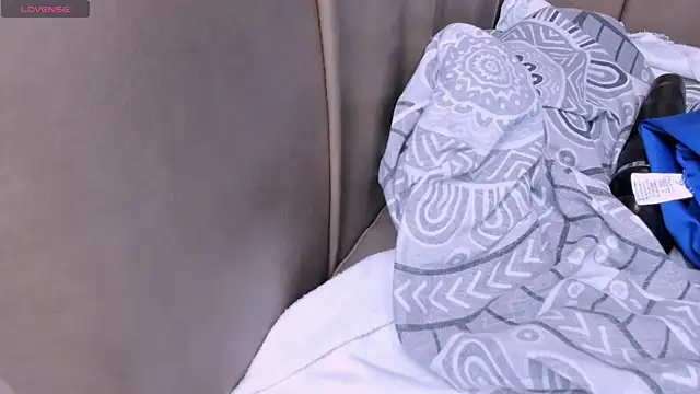 Salma_Haleem Chat XXX in diretta