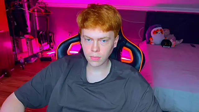 Pokazy przed kamerką – Alvin_rain