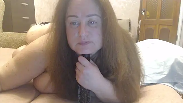 Amy_August Chat XXX in diretta