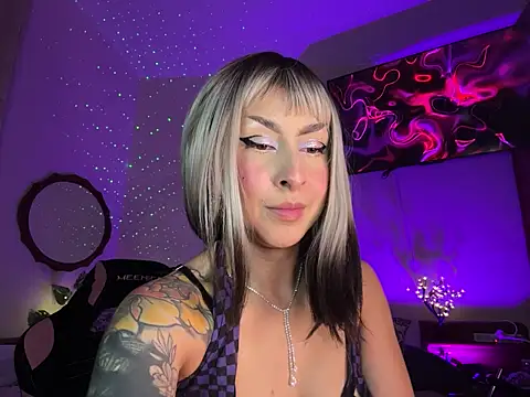 Cinamoonn Chat XXX in diretta