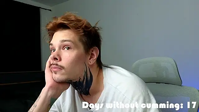 DENIS_HERE webkamerás műsora