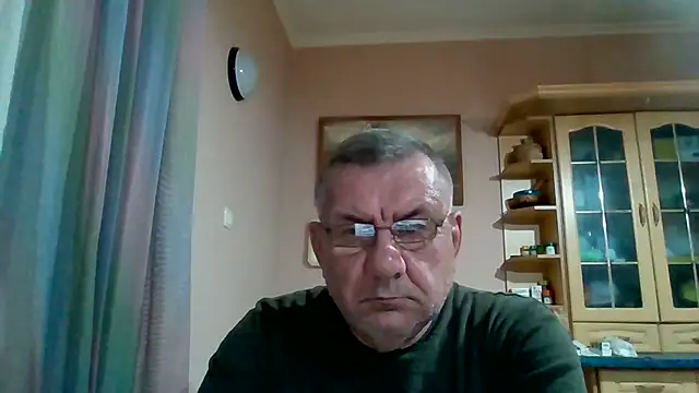 machomale3's Live XXX Chat