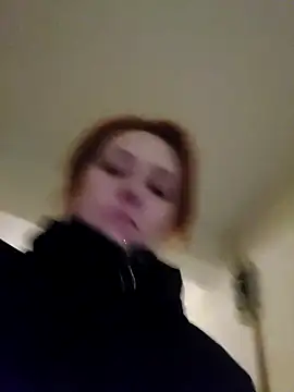 GingerFoxyn Live XXX chat