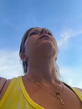 NikkiBlisss: онлайн-секс-чат