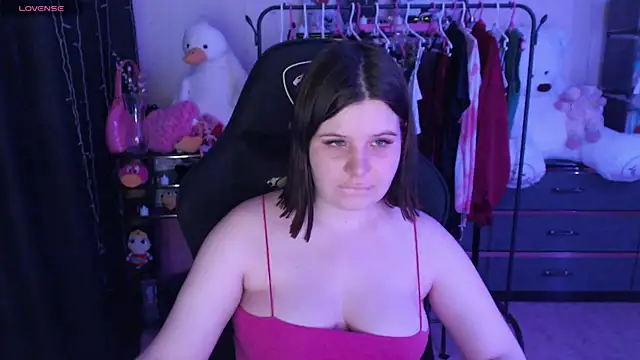 AmyVibess live XXX chat