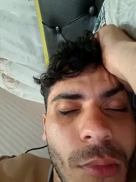 Chat XXX ao vivo de Handsomeboy3344