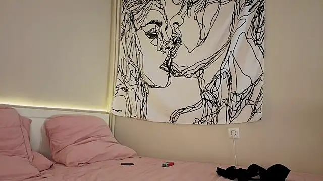 Онлайн чат XXX LisaSweetie