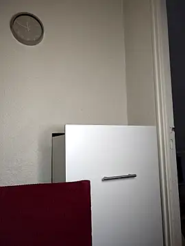 AMYRA_HOT 即時 XXX 聊天