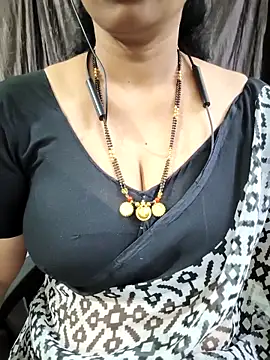 bhuvana_555 live XXX chat