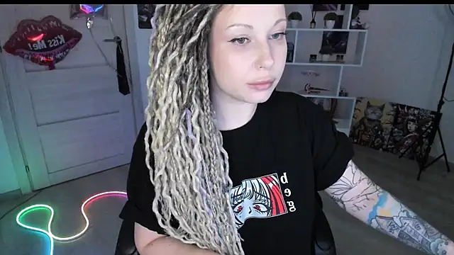 Chat XXX en directo de HoneySallyMoore