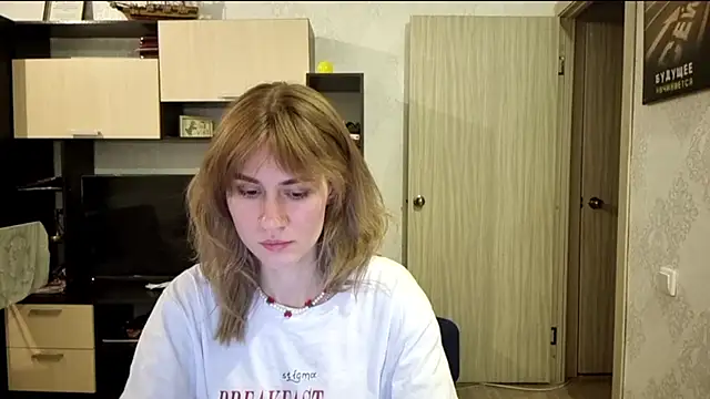 ElenoreHolguin live XXX chat