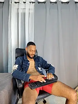 โชว์เว็บแคมของ Oliver_bigblack_cock