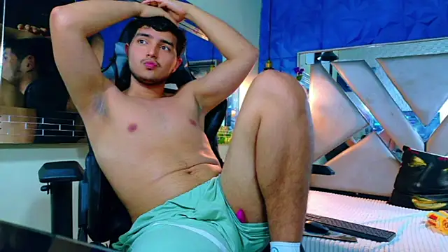 Oliver_Jamees live XXX chat