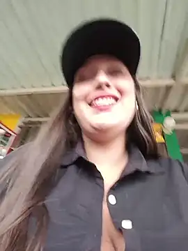 Naughty-Samanta- live XXX chat