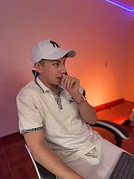 oliver_kyyn Webbikameraesitys