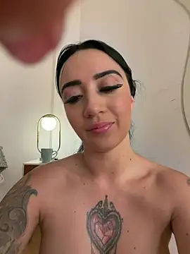 EmmyEvans1 Live XXX-Chat