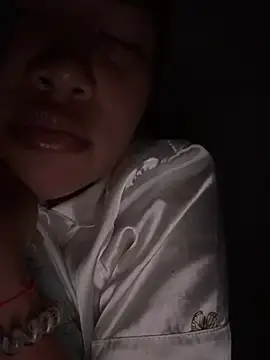 Ponthip 라이브 XXX 채팅