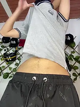 Themasterhades_777 在線直播表演