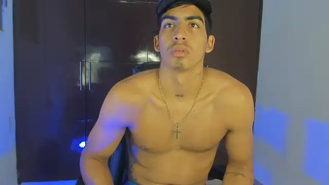 Živý XXX chat Milo_LatinBoy