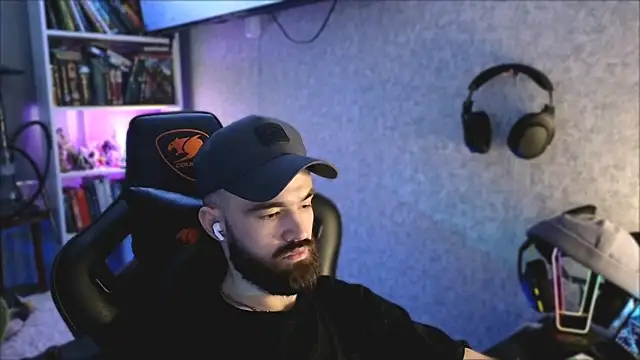 _Mostly_ Chat XXX live