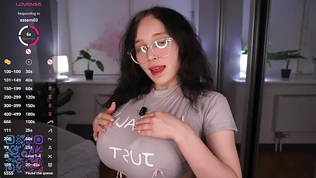 HannaHayles' Webcam Show