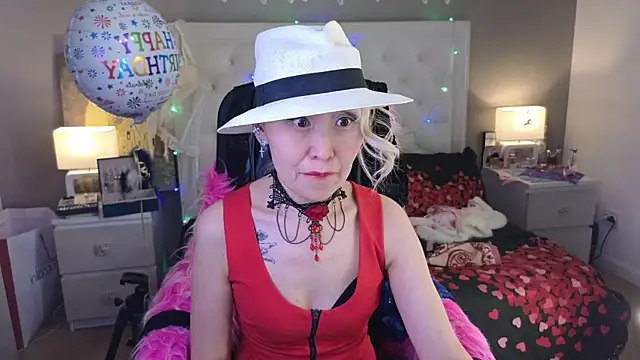 RoxalanaStar's Live XXX Chat