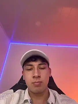 oliver_kyy 在線直播表演