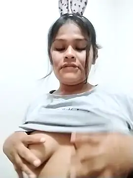 Karin_39 élő XXX-chatje