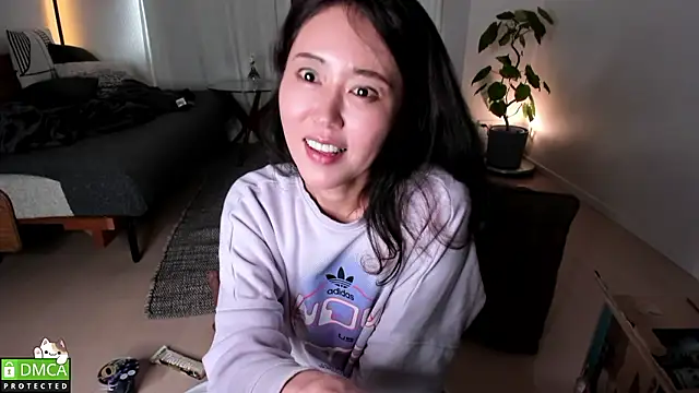 LovelyNanako élő XXX-chatje