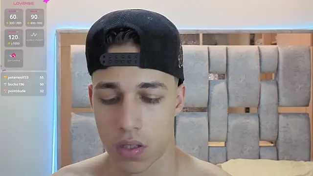 orionblaze69_: онлайн-секс-чат