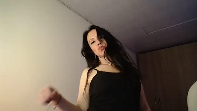 Kimi_Moon's Live XXX Chat