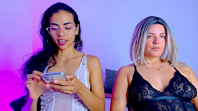 kimandlu Adlı Modelin Canlı XXX Sohbeti