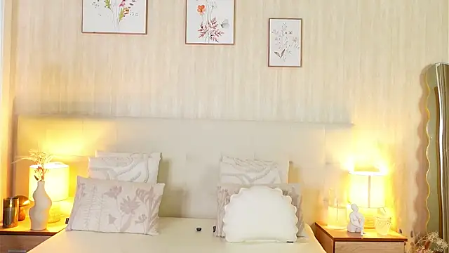 ZamphyraNightt's Live XXX Chat