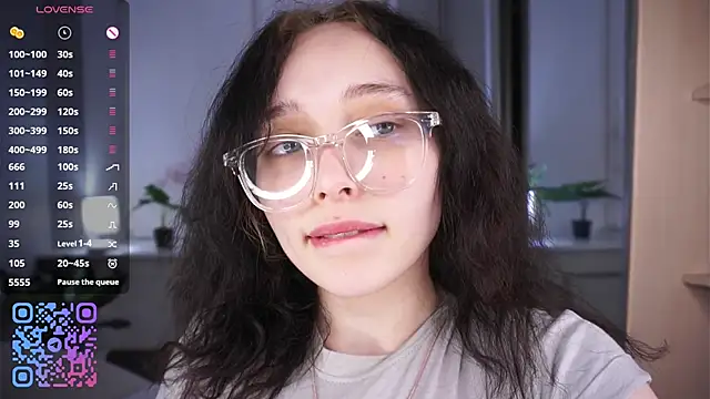 دردشة HannaHayles الجنسية المباشرة