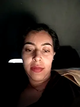 Luianna live XXX chat