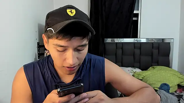 mateo-Espositoのウェブカメラショー