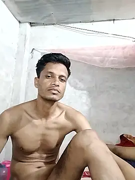 Priankaboudi élő XXX-chatje