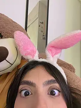 Chat XXX en directo de ZaraLuuv