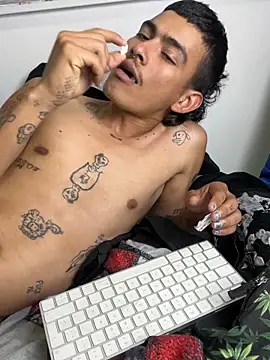 sorry-mom69 Show in webcam