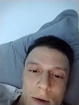 RAFAELQUINTEROSCAVALHEIのウェブカメラショー