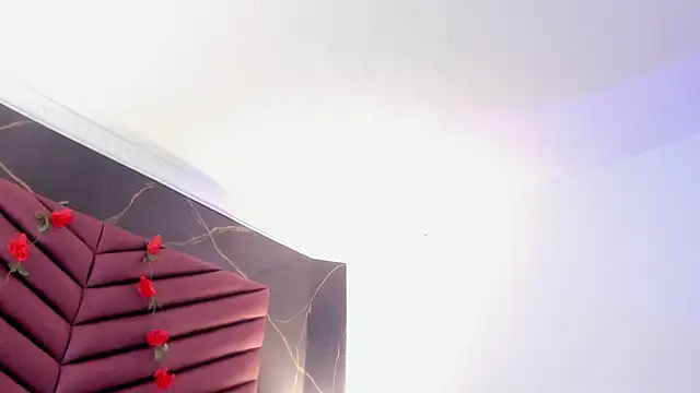 ValerySex_ Adlı Modelin Canlı XXX Sohbeti