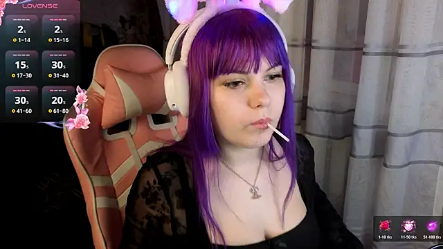 KristiBloom's Live XXX Chat