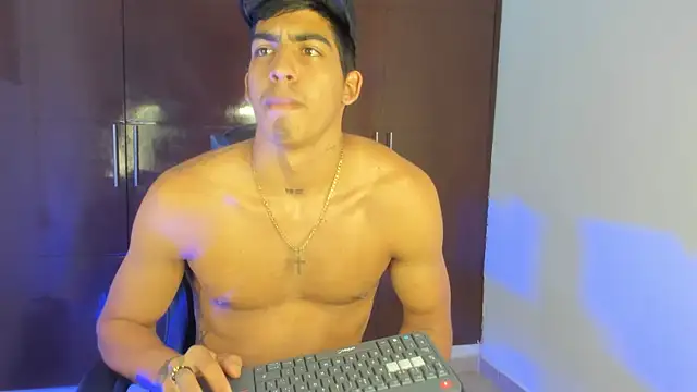 Milo_LatinBoy: απευθείας συνομιλία ΧΧΧ