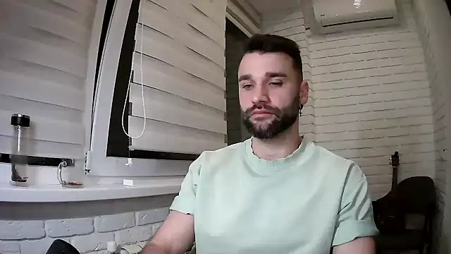 Show modela DaddySlava na web-kameri