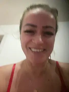 Alerquinasc 现场XXX聊天