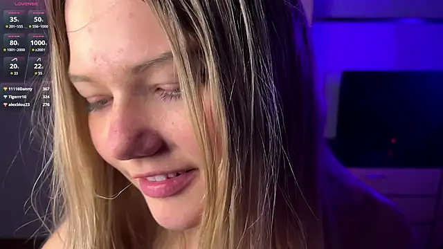 Velmiora live XXX chat