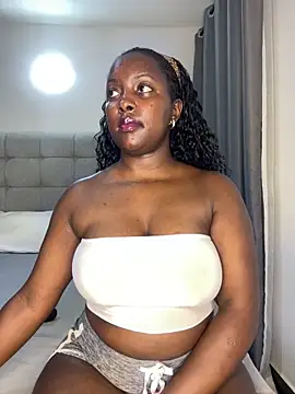 prettiepearl's Live XXX Chat